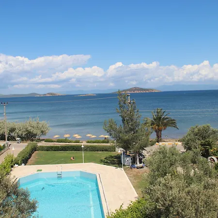 Ege & Maison d'hôtes 3*