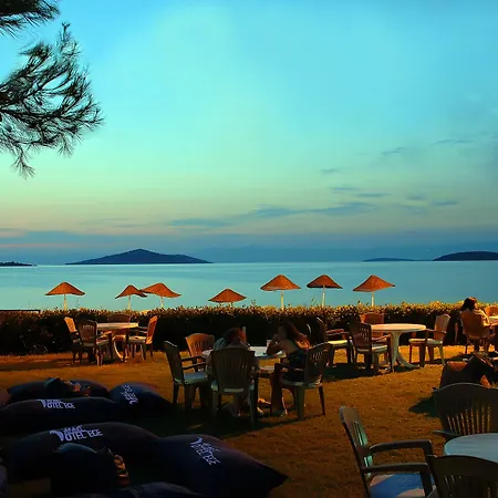 Casa de hóspedes Ege & Ayvalı