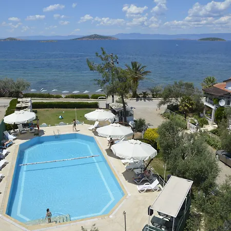 Ege & Maison d'hôtes 3*